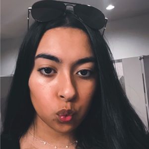 Meet your Posher, Annai